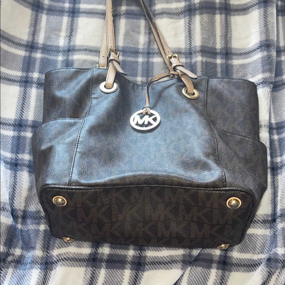 Michael Kors Brown Tote with Structured Design